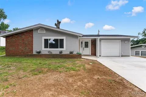 732 Hubert Dr, Saint Louis, MO 63125