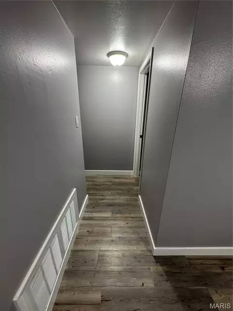 Entry Way - 741 Ridgeside Dr #A, Ballwin, MO 63021 photo 3 of 7