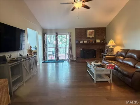 Living - 4931 S Point Rd, Washington, MO 63090 photo 1 of 1
