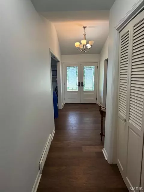 Entry Way - 4931 S Point Rd, Washington, MO 63090 photo 1 of 2