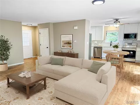 Living - 6 Whispering Rock Ct, O'fallon, MO 63366 photo 2 of 3