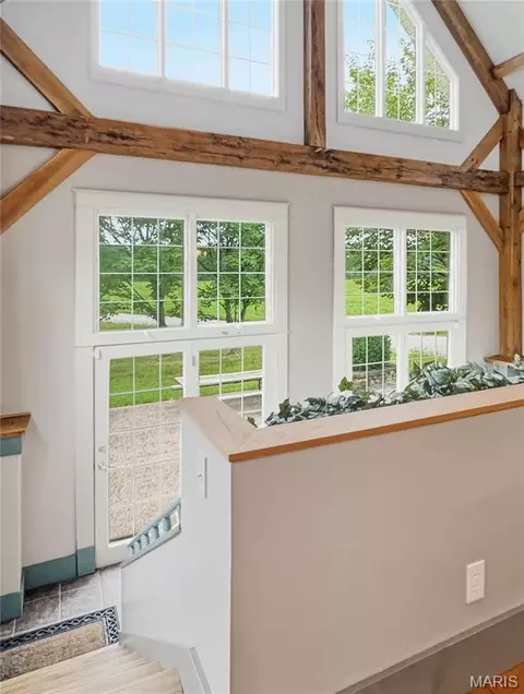 Entry Way - 507 Leach Branch Rd, Hermann, MO 65041 photo 4 of 7