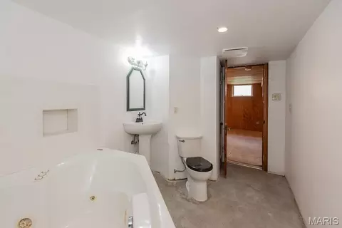 Bath - 9211 Alpine Dr, Affton, MO 63123 photo 3 of 4
