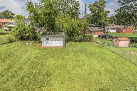 Exterior - 9211 Alpine Dr, Affton, MO 63123 photo 11 of 11