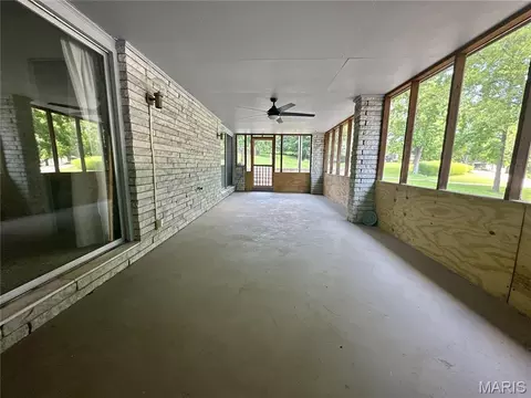 Exterior - 2009 Crescent Dr, Hannibal, MO 63401 photo 11 of 11
