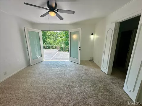 Bedroom - 2009 Crescent Dr, Hannibal, MO 63401 photo 1 of 3