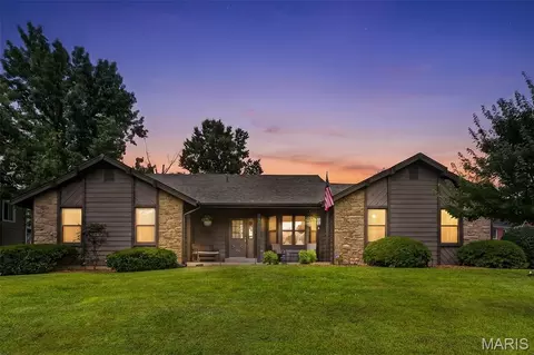 21 Dijon Ct, Lake Saint Louis, MO 63367