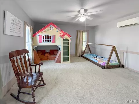 Bedroom - 301 S Palmyra, Perry, MO 63462 photo 3 of 5