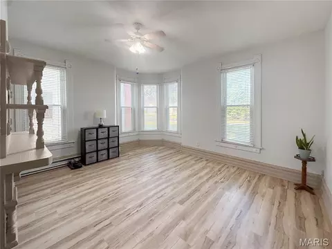 Living - 301 S Palmyra, Perry, MO 63462 photo 2 of 3
