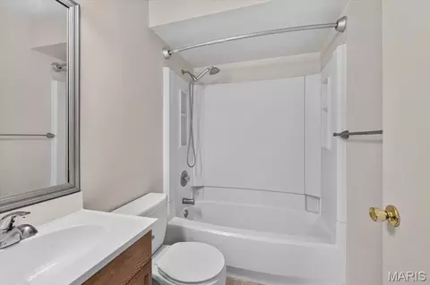 Bath - 6 Megans Ct #C, O'fallon, MO 63366 photo 2 of 2