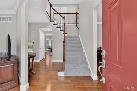 Entry Way - 708 Hilltop Woods Ct, Eureka, MO 63025 photo 1 of 7
