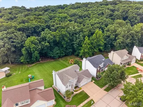 View/Area - 708 Hilltop Woods Ct, Eureka, MO 63025 photo 2 of 6