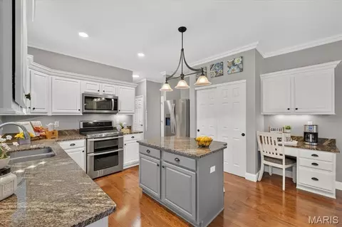 Kitchen - 708 Hilltop Woods Ct, Eureka, MO 63025 photo 1 of 7