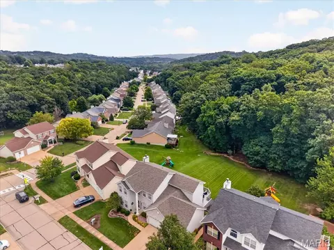 View/Area - 708 Hilltop Woods Ct, Eureka, MO 63025 photo 1 of 6