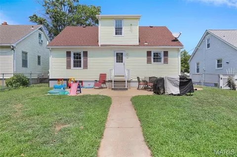 Exterior - 1520 E 6th St, Washington, MO 63090 photo 5 of 6