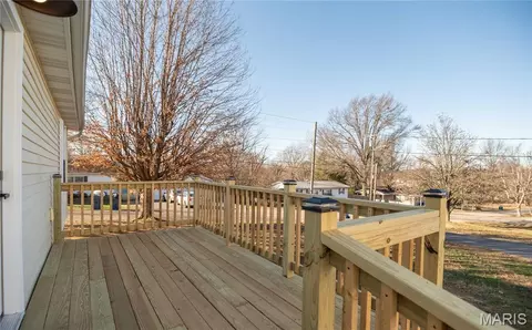 Exterior - 301 Cape Rd, Bloomfield, MO 63825 photo 3 of 4
