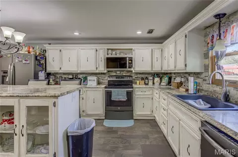 Kitchen - 104 Patterson Ave, Risco, MO 63874 photo 2 of 4