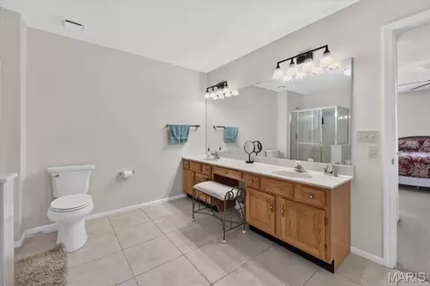 Bath - 2087 Hackmann Estates Dr, Saint Charles, MO 63303 photo 2 of 3