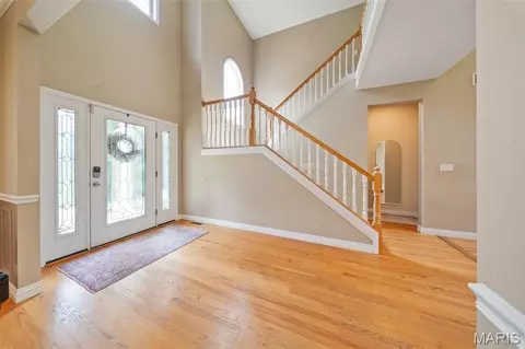 Entry Way - 11891 Pine Forest Dr, Rolla, MO 65401 photo 2 of 5