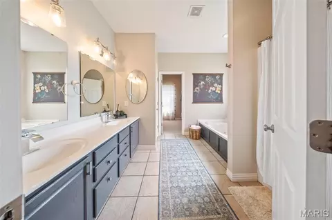 Entry Way - 11891 Pine Forest Dr, Rolla, MO 65401 photo 3 of 5