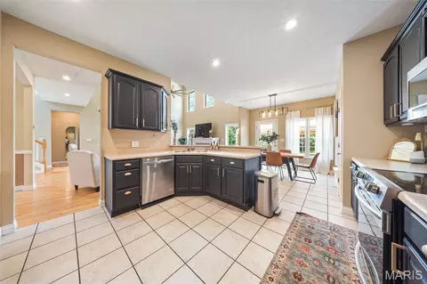 Kitchen - 11891 Pine Forest Dr, Rolla, MO 65401 photo 2 of 4