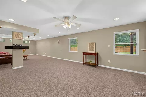 Living - 2 Moonstone Ct, O'fallon, MO 63366 photo 3 of 4