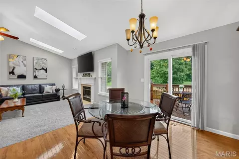 Dining - 2 Moonstone Ct, O'fallon, MO 63366 photo 3 of 4