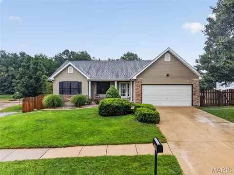 Exterior - 2 Moonstone Ct, O'fallon, MO 63366 photo 14 of 16