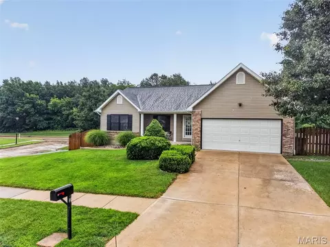 Exterior - 2 Moonstone Ct, O'fallon, MO 63366 photo 15 of 16