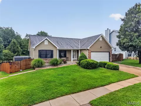 Exterior - 2 Moonstone Ct, O'fallon, MO 63366 photo 4 of 16