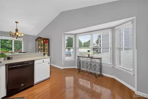 Entry Way - 2 Moonstone Ct, O'fallon, MO 63366 photo 3 of 6