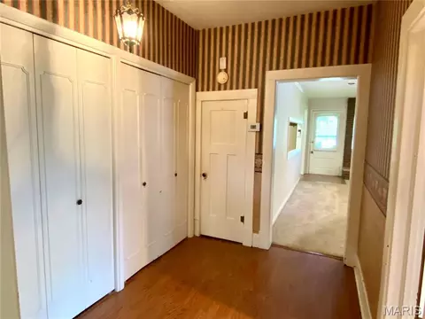Entry Way - 304 Hunter St, Charleston, MO 63834 photo 2 of 3