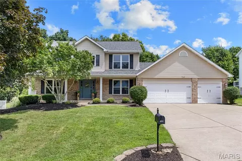 742 Blairbeth Dr, Weldon Spring, MO 63304 photo 2