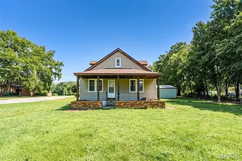 6223 Church Rd, Centreville, IL 62207