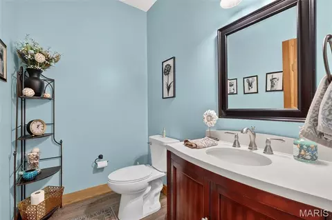 Bath - 156 Forest Dr, Eureka, MO 63025 photo 1 of 4
