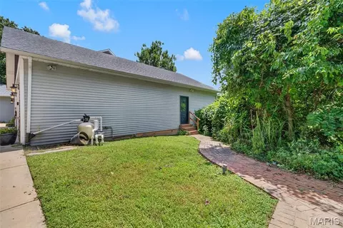 Exterior - 156 Forest Dr, Eureka, MO 63025 photo 6 of 12
