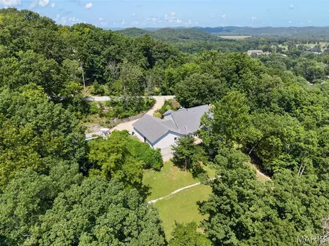 Exterior - 156 Forest Dr, Eureka, MO 63025 photo 4 of 12