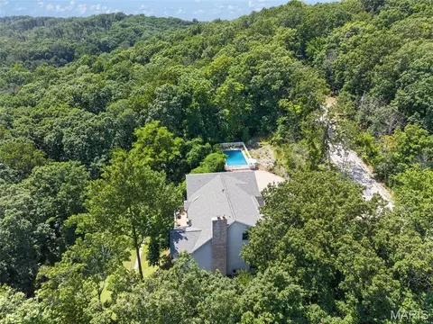 Exterior - 156 Forest Dr, Eureka, MO 63025 photo 5 of 12