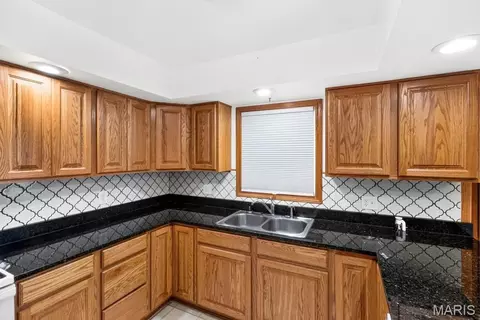 Kitchen - 383 Vernon St, Sullivan, MO 63080 photo 4 of 5