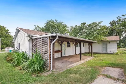 Exterior - 383 Vernon St, Sullivan, MO 63080 photo 3 of 7
