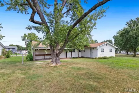 Exterior - 383 Vernon St, Sullivan, MO 63080 photo 5 of 7