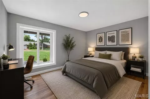 Bedroom - 500 Kingridge Dr, Ballwin, MO 63011 photo 8 of 10
