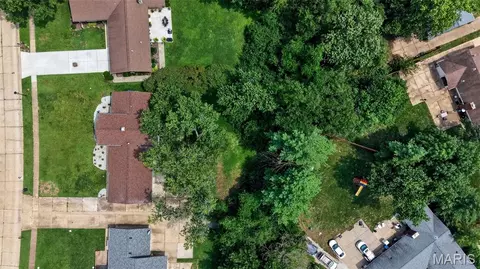 View/Area - 500 Kingridge Dr, Ballwin, MO 63011 photo 3 of 3