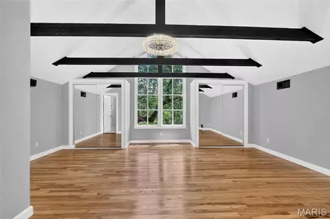 Bedroom - 500 Kingridge Dr, Ballwin, MO 63011 photo 2 of 10