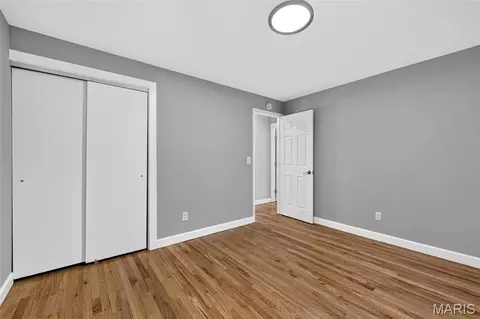 Bedroom - 500 Kingridge Dr, Ballwin, MO 63011 photo 6 of 10
