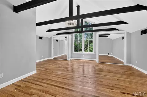 Bedroom - 500 Kingridge Dr, Ballwin, MO 63011 photo 1 of 10