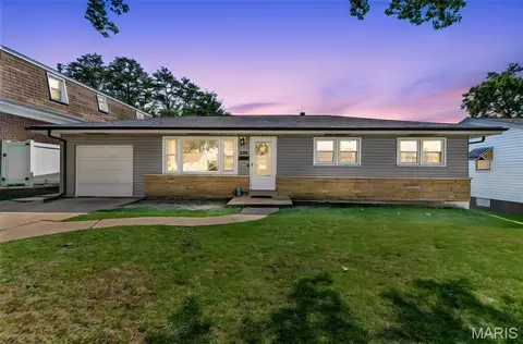 3834 Primm St, Saint Louis, MO 63123