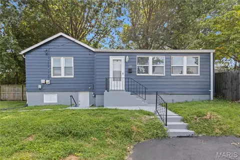 230 Kayser Ave, Saint Louis, MO 63125