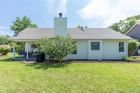 Exterior - 765 Spring Hill Farm Dr, Ballwin, MO 63021 photo 9 of 9
