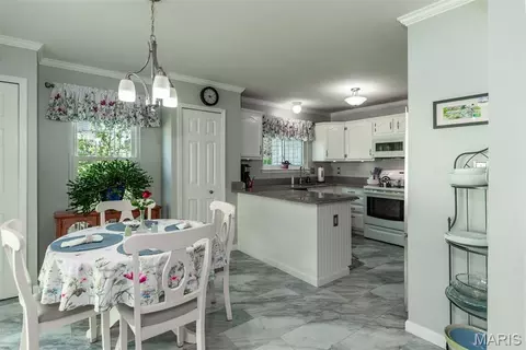 Kitchen - 765 Spring Hill Farm Dr, Ballwin, MO 63021 photo 1 of 5